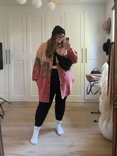 Chunky Boots And Dress Outfit Plus Size, Plus Size Style Inspiration Casual, Spring Style Plus Size, Plus Street Style, Lesbian Winter Fashion, Plus Size Outfits Comfy, Plus Size Outfits Fall 2023, Plus Size Streetwear Outfits, Casual Winter Outfits Plus Size