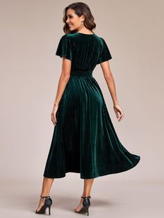 Be the epitome of chic and sophisticated in our Graceful V-Neck Waist Design Short Sleeve Fall Velvet Midi Dress. The V-neckline and waist design beautifully accentuates your curves, while the luxurious velvet material adds a touch of opulence. This dress is perfect for fall weddings, cocktail parties, or any elegant events. Embrace the season's trends and exude grace and charm with this stunning midi dress. Fit: Please refer to size chart. Length: Tea length. Sleeve Style:Short sleeves. Closure Midi Wedding Guest Dress, Autumn Shoot, Winter Wedding Guest, Winter Wedding Guest Dress, Wedding Guest Style, Spring Racing, Velvet Midi Dress, Ever Pretty, Green Bridesmaid