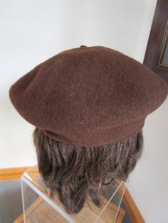 "Gentlemen Wool Brown Men's, Cabbie Newsboy Golf Cap By Sears Made in Czechoslovakia Hat circumference Inches 21\"Makes it a size Hat 6-5/8 👀Please👀 multiple photos showing different angles are a guide to determining their condition you can even magnify it. 🚒Shipping I charge whatever I'm charged by the post office, if I have over charged you, I promise to refund. I do not charge Any extra ( tape, boxes, bubble wrap), but I'm charge by Etsy for shipping even know I do not buy my postage from Winter Visor Beret, Vintage Gentleman, Newsboy Cap, Post Office, I Promise, Bubble Wrap, Gentleman, Golf, Wool