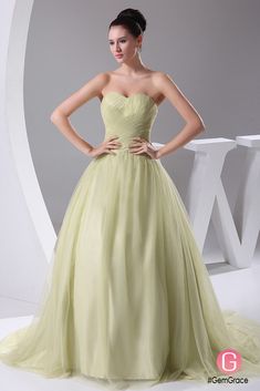 Only $219.9, Wedding Dresses Sage Green Sweetheart Ballgown Tulle Colored Wedding Dress #OPH1048 at #GemGrace. View more special Wedding Dresses,Colored Wedding Dresses,Ball Gown Wedding Dresses now? GemGrace is a solution for those who want to buy delicate gowns with affordable prices, a solution for those who have unique ideas about their gowns. 2018 new arrivals, shop now to get $20 off! Green Quinceanera Gown With Sweetheart Neckline, Green Sweetheart Neckline Gown For Quinceanera, Green Gown With Sweetheart Neckline For Quinceanera, Green Gown With Sweetheart Neckline, Green Gown With Sweetheart Neckline For Debutante Ball, Elegant Green Tulle Ball Gown, Green Ball Gown With Sweetheart Neckline For Prom, Green Bridesmaid Ball Gown For Prom Season, Green Ball Gown For Bridesmaid During Prom Season