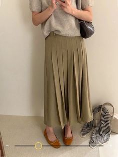 Lasaky - High-Waisted Pleated Midi Skirt with Waist Belt in Simple Solid Color and Elegant Draped Design Midi Pleated Skirt, Cloth Belt, Elegant Drapes, Brown Outfit, Designer Drapes, Skirt Belt, Pleated Midi Skirt, Types Of Skirts, A Line Skirt