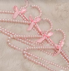 Clothes Hangers Aesthetic, Pearl Clothes, Pearl Hanger, Zimmer Diy, Room Deco, Nails For Kids, Cute Bedroom Decor, Cute Room Ideas, Pink Girly Things