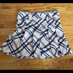 Super Cute School Girl Mini Skirt Y2k Vintage Vibes New/ Never Worn Because It Was Too Short In Me Unfortunately Measurements Shown In Photos Offers Welcomed Skirts Shein, Shein Skirts, Plaid Pleated Mini Skirt, Skirt Y2k, Pleated Mini Skirt, Too Short, Vintage Vibes, Y2k Vintage, Black And Tan