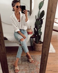 Quotes Korean, Dinner Outfit Ideas, Summer Dinner Outfit, Fashion Article, Fashion Staples, Video Fashion, Fashion Skirts, Fashion 80s, Dinner Outfit