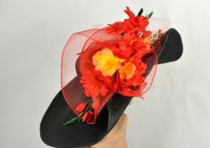 "Vogue hats are perfect for horse racing events, church, the Kentucky derby, weddings, garden tea parties and charity events. One size hat.(20.5\"-22.5\") adjustable inner band Brim is approx. 8\". Wired brim. Please visit my other shop https://www.etsy.com/shop/BridalWorldAccessory Thank you very much for shopping at my shop. Have a great day." Big Hat Brunch, Tea Hat, Tea Hats, Woman Hat, Hat Wedding, Wedding Tea, Wedding Hat, Derby Party, Cocktail Hat