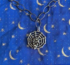 Glass geometric beads and a durable alloy spiderweb pendant! Handmade on a unique gunmetal-colored chain link. Message me with any questions! 🕸️ Spider Web, Pendant Necklaces, Chain Link, Favorite Jewelry, Necklace Etsy, Jewelry Necklace Pendant, Jewelry Necklaces, Accessory Gift, Necklaces