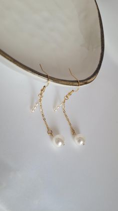 Beautiful handmade pearls with gold earrings.   These earings are made from natural pearls anf filled gold wire . They make a great present to a loved one . They packaged in a gift box. Gold Wire Earrings, Wedding Pearl Earrings, Boho Drop Earrings, Pearl Earrings Wedding, Pearl Wedding, Gold Wire, Wire Earrings, Earrings Boho, Market Place