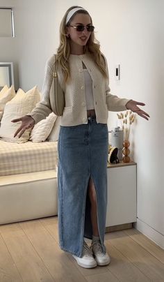 15degrees Outfit, Midi Jean Skirt Outfits Casual, South Korea Autumn Outfit Women, Timeless Minimalist Fashion, Modest Clean Girl Outfits, Long Skirt Cardigan Outfit, Mid Length Jean Skirt Outfits, Volunteering Outfit, Basic Minimalist Outfit