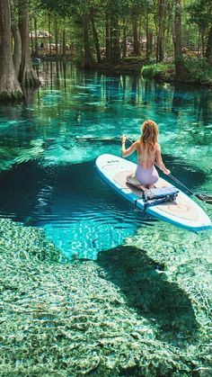 Tropical Destinations, Vacation Places, Alam Yang Indah, Beautiful Places To Travel, Pretty Places, Travel Aesthetic, Vacation Spots, Dream Vacations, Maldives