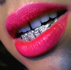 Diamond Bottom Grillz For Females Baddie Grillz, Bottom Teeth Grills, Grillz For Females, Pen Challenge, Bottom Grill, Teeth Grills, Spoon Jewelry Diy