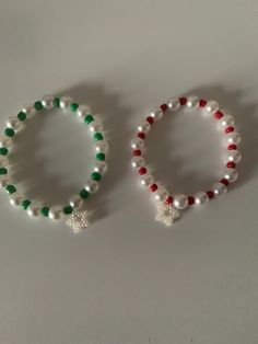 Stretchy Christmas Pearl Bracelet Christmas Bracelet Ideas Diy, Christmas Beaded Bracelets Ideas, Bracelet Ideas For Christmas, Christmas Bracelet Ideas Glass Beads, Winter Beaded Bracelets, Christmas Braclets Ideas, Cute Christmas Bracelets, Christmas Bracelets Ideas, Winter Bracelet Ideas