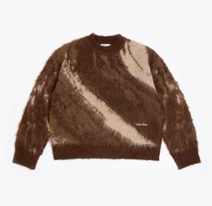 Streetwear Tshirt, Mohair Sweater, Fashion Inspiration Design, Insta Photo Ideas, High Fashion Street Style, Unique Pieces, High Fashion, Knitted Sweaters, Knitwear