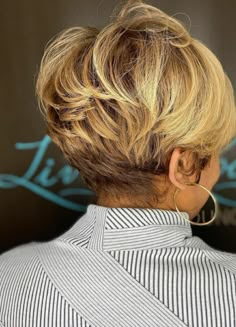 Short Soft Curls, Cool Short Hair, Healthy Relaxed Hair, Relaxed Hairstyles, Short Relaxed Hairstyles, Short Hair Designs, Short Bob Styles, Bob Haircut Curly