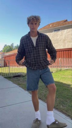 Spring Fits Men Streetwear, Boys With Good Style Aesthetic, Flannel And Jorts Men, Summer Flannel Outfits Men, Spring Outfit Ideas Men, Jorts Mens Outfits Aesthetic, Outerbanks Aesthetic Outfits Men, Summer Outfit Men Streetwear, Mens Hiking Outfit Summer Style