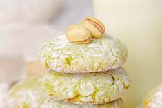 These Italian pistachio cookies are a true treat. With their light and airy texture, they’re bursting with the rich flavors of almond and pistachio flour. Each bite melts in your mouth, offering the perfect combination of a crunchy outside and a soft, chewy center that’s simply irresistible. Plus, they’re so pretty with their charming crackled tops dusted in powdered sugar. You won’t be able to stop at just one - they're almost addictive! If you like pistachios you're going to love these ... Peanut Butter Pizzelle Recipe, Starbucks Cookies, Pizzelle Cookies, Pizzelle Recipe, Molasses Cookies Recipe, Italian Cookie Recipes