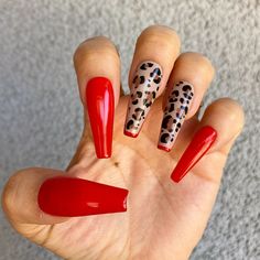 Shown images: Classic red mixed with leopard print combo nails, C-Curve Shape -Available in any shape, color, size or length. Please attach a note if you do not see the color that you desire -Each set contains 10 false nails (see attached size chart image and put your sizes in the notes section for each nail: Thumb, Index, Middle, Ring, Pinkie) If you are unsure you can order a full set of 20 nails - 2 of each size. -Each order includes; a file, a storage box and detailed instructions on how to Nail Photoshoot, Ongles Bling Bling, Nails Model, Cheetah Print Nails, Unghie Sfumate, Black Tips, Cheetah Nails, Leopard Print Nails, Nails Today