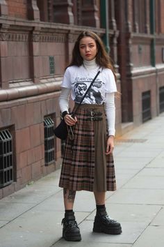 Mode Harajuku, Goth Outfit, Skater Girl Outfits, K Fashion, Outfit Jeans, Looks Street Style, Mori Girl