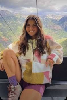 Surfergirl Style, Cute Hiking Outfit, Hiking Fits, Granola Girl Aesthetic, Hiking Outfits, Mode Shoes, Hiking Aesthetic, Going Viral, Granola Girl