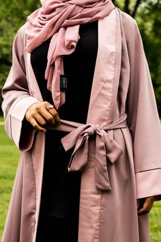 Two-Toned Abaya - Mauve – Bella Hijabs Colored Trim, Modest Apparel, Open Abaya, Blue Springs, Gold Lace, Lace Sleeves, Modest Outfits, Everyday Look, Ramadan