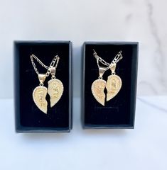 Matching Necklaces For Couples Gold, Couples Gold Jewelry For Anniversary, Gold Couples Jewelry For Anniversary, Personalized Couples Gold Jewelry, Personalized Gold Couples Jewelry, Gold Heart Necklace For Best Friend, Couples' Gold Jewelry For Anniversary, Heart Charm Jewelry For Couples, Couples Style Jewelry With Heart Charm For Gift