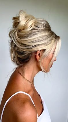 Mid Length Hair Upstyles, Medium Length Up Do, Updo For Mid Length Hair, Modern Wedding Updo, High Up Dos For Medium Hair, High Volume Updo, Wedding Up Dos For Medium Hair, High Updos For Medium Length Hair, Blonde Bridesmaid Hair