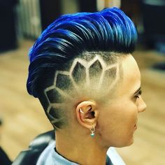 Shaved Head Designs Women Side, Hairstyles Mohawk, Creative Haircuts, Hair Designs For Men, Haircut Undercut, Mens Medium Length Hairstyles, 2017 Hair Trends, World Hair