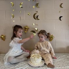 Two the moon! 🌙

This dreamy birthday party for Zinnia was the perfect way to kick off her second year! With a stunning cake, star studded decorations and the sweetest little girl, this birthday party was a success! ✨

Party Credits: @annachristinelos

#secondbirthday  #secondbirthdaycake  #secondbirthdayparty  #secondbirthdayphotoshoot  #secondbirthdaycookies  #secondbirthdaycelebration  #secondbirthdaygift  #secondbirthdaybash  #secondbirthdayideas  #secondbirthdaypresent  #2ndbirthday   #2...