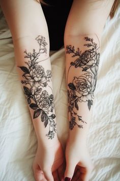 Forearms with detailed floral tattoos featuring peonies and leaves. Delicate Floral Tattoo, Floral Tattoo Ideas, Realistic Rose Tattoo, Tattoo World, Sunflower Illustration, Floral Tattoos, Nature Goddess, Poppies Tattoo, Realistic Rose