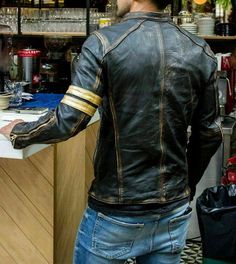 Cafe Racer Leather Jacket, Punk Man, Vintage Cafe Racer, Mens Leather Coats, Motorcycle Leather Jacket, Stand Collar Coat, Leather Coat Jacket, Men Street Fashion, Neue Outfits