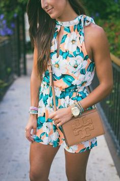 Pinterest : @karengm29 Cute Beach Outfits Casual, Beach Outfits Casual, Cute Beach Outfits, Trendy Girls Outfits, Womens Outfits, Casual Chique, Beach Outfits, Cute Rompers, Heels Boots