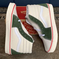 New In The Box Authentic Men’s Vans Sneakers G Jay Shoes, Vans Old Skool Checkerboard, Vans Limited Edition, Burgundy Vans, Vans Sk8 High, Vans Old School, Vans Skate, Vans White, White Shoes Sneakers