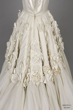 Wedding Ensemble (image 4) | Beryl Jents | Australian | 1952 | satin | Powerhouse Museum Frilly Wedding Dresses, Vintage Tea Length Dress, Costumes Couture, 1950s Wedding, Bridal Gowns Vintage, Period Pieces, Big Dresses, Vintage Wedding Photos, Vintage Black Glamour