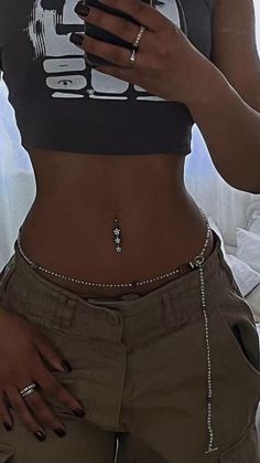 Mode Poses, Bellybutton Piercings, Belly Button Piercing Jewelry, Belly Piercing Jewelry, Cute Piercings, Belly Piercing, Belly Button Piercing, Cooler Look, Really Cute Outfits