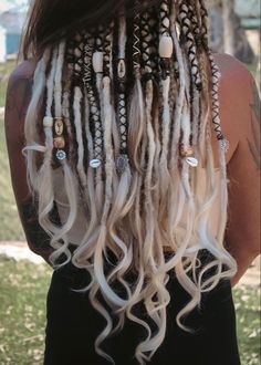 Dread Decorations, Witch Hairstyles, Partial Dreadlocks, Viking Dreadlocks, Human Hair Dread Extensions, Rockstar Hair, Dreads Diy, Synthetic Dreads Hairstyles, Braiding Tutorials