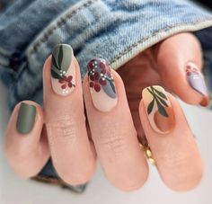 Boho Nails, Thanksgiving Nail Designs, Cute Nails For Fall, Floral Nail Designs, Thanksgiving Nails, Fall Nail Art, Fall Nail, Cute Nail Designs, Floral Nails