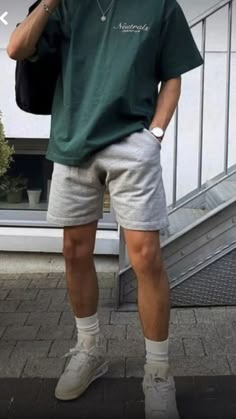 College Guy Outfits, Guy Outfits, Herren Style, Trendy Boy Outfits, Mens Summer Outfits, Mens Casual Outfits Summer, Mens Trendy Outfits, Street Style Outfits Men, Mens Casual Dress Outfits