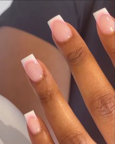 Short Tip Nails Acrylic, Sold Color Acrylic Nails, Best Acrylic Nails Short, Squavol Nails, Short Arclyc Nail, Sns Acrylic Nails, Cool French Tip Nails, Med Length Nails, Simple Nails Inspiration