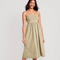 Nwt Old Navy Fit & Flare Combination Midi Cami Dress Color: Birch Leaf Garment-Washed, Double Layer-Lined Jersey-Knit Bodice, With Woven Poplin Skirt. Spaghetti Straps; Square Neck. Seamed, Shirred Waist. The Fit & Flare Dress, Our Go-To For A Va-Va-Voom Shape That Looks Great On Everybody, Everywhere. Prepare For Compliments Cotton 96%, Spandex 4% Machine Wash Cold, Gentle Cycle, Hang Dry. Imported. Fit & Sizing Fitted At Top, With A Defined Waist & Flared Skirt. Women's Midi Dress Hits Approx. Flare Outfits, Winter Shopping, Green Shirt Dress, Beautiful Floral Dresses, Floral Babydoll Dress, Scoop Neck Dress, Halter Midi Dress, Fashionista Clothes, Va Va Voom