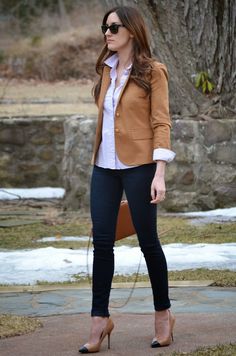 Fashionable Work Outfits, Skirt Diy, 일본 패션, Trendy Business Casual, Outfit Chic, Blazer Outfit, Blazer Jeans, Black Outfits