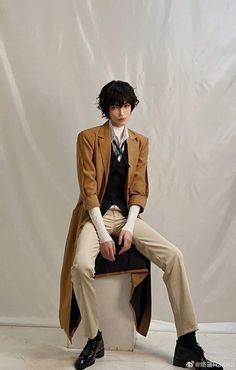 Cosplay Outfits Female Simple, Cosplay Anime Boy Outfit, Dazai Osamu Outfit, Cosplay Characters Men, Dazai Outfit, Bsd Outfits, Male Cosplayers, Halloween Costumes Anime, Dazai Osamu Cosplay