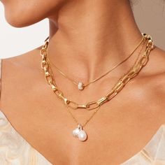 Is there anything that isn’t improved by a pearl? This natural freshwater pearl charm will make you wonder. Add it to any suitable chain and you’ll realize the power of pearl. Sparkle Ball, Pearl Charms, The Pearl, Classic Vintage, Gold Plated Sterling Silver, Ring Bracelet, Earring Necklace, Gold Rose, Rose Gold Plates