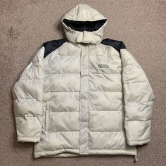 Adidas Puffer Jacket Coat Padded Vintage Poly Filled Detachable Hood Y2K Retro L.  Has some minor defects (see photos) which do not take away from the beauty of this piece!   Size: L  Measurements: Pit to pit: 27 inches Length (shoulder to bottom): 29.5 inches Sleeve: 24 inches   Message for quote on International Delivery.   Check out our other items and feel free to message us for more information :)  S12 Hood Y2k, Adidas Puffer Jacket, Nike Tech Fleece Hoodie, Tech Fleece Hoodie, Adidas Pullover, Adidas Vintage, Hoodie Jumper, Nike Tech Fleece, Y2k Retro