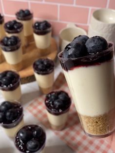 Dessert Cups - Sab's Bakes Cup Deserts, Strawberry Cheesecake Cups Recipe, Dawat Ideas, Eid Snacks, Blackcurrant Cheesecake, Cheesecake Pots, Brownie Business, Housewarming Food