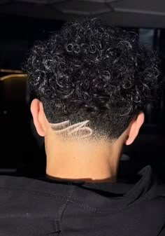 Taper Fade Haircut With Letter Design, Taper Fade With Design On Side, Back Of Hair Designs Men, Side Trim Haircut Men, Mid Taper Fade With Design, Simple Taper Design Haircut, Small Taper Design, Simple Taper Design