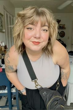 Short Blonde Hair For Round Faces, Short Layered Hair For Round Faces, Plus Size Short Hair With Bangs, Layered Bob With Bangs Round Face, Plus Size Wolf Cut, Short Shag Round Face, Short Alt Hair Round Face, Plus Size Short Haircut, Short Hair With Bangs Round Face