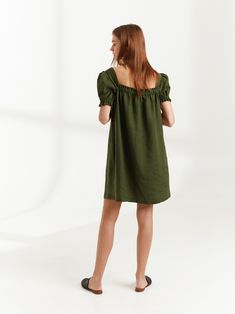 "JULY is a simple square neck linen dress. DETAILS - Short puff sleeve design - Square neckline - Center front button closure - Self-tie belt - 100% lightweight European linen fabric - Cut and sewn to order just for you in our studio COLOR - Forest Green, you can also choose other colors above - Fabric samples are available here https://www.etsy.com/listing/586569696/linen-fabric-samples SIZING & FIT - True to size - Bust approximately 34 inches / 86 cm - Waist approximately 42 inches / 106 Spring Linen Mini Dress With Square Neck, Spring Square Neck Linen Mini Dress, Linen Puff Sleeve Dress For Daywear, Linen Mini Dress With Square Neck For Brunch, Square Neck Linen Mini Dress For Brunch, Summer Linen Puff Sleeve Dress, Square Neck Linen Dress For Daywear, Summer Linen Puff Sleeve Dress With Gathered Sleeves, Casual Linen Dress With Square Neck For Brunch