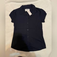 Old Navy Short Sleeve Navy Blue Blouse For Girls Size 6-7 New With Tags Navy Blue Button Up, Hostess Outfit, 6th Form Outfits, Sixth Form Outfits, Sixth Form, Navy Blue Shirt, Fitted Blouse, Downtown Outfits, Navy Blue Blouse