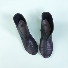 "These super nice and comfortable women's ankle boots in black leather are the softest shoes you will never ever have! Their will be perfect to complete your boho look! ► Made to order boots, I will be delighted to personally handcraft a pair especially for you! ► Upper in buttery black Italian leather ► See them in tan here: https://www.etsy.com/listing/669304658/womens-ankle-boots-in-tan-leather-low Available in many wonderful colors, see them all on picture #9, let me know your favorite one! Vegetable-tanned Leather Moto Ankle Boots, Leather High Ankle Booties With Stacked Heel, Black Closed Toe Boots With Heel Pull Tab, Black Boots With Heel Pull Tab And Closed Toe, Black Ankle Moto Boots With Heel Pull Tab, Black Moto Boots With Heel Pull Tab, Black Ankle-high Heeled Boots With Rubber Sole, Black Leather Wedge Boots With Stacked Heel, Black Ankle Heeled Boots With Rubber Sole