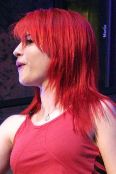 Hayley Williams Hairstyles, Hayley Williams Red Hair, Hayley Williams Hair, Hayley Williams Haircut, Haley Williams Hair, Hayley Williams Undercut, Rock Chick Hair, Hayley Williams Decode Hair, Light Red Hair Color