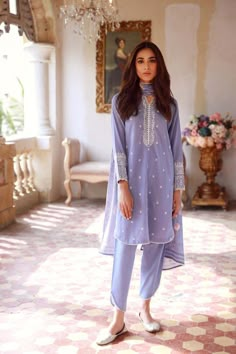 Simple Indian Suits, Lawn Work, Eastern Wear, Latest Dress Design, Unstitched Dress Material, Lawn Dress, Pakistani Fashion Casual, Printed Dupatta